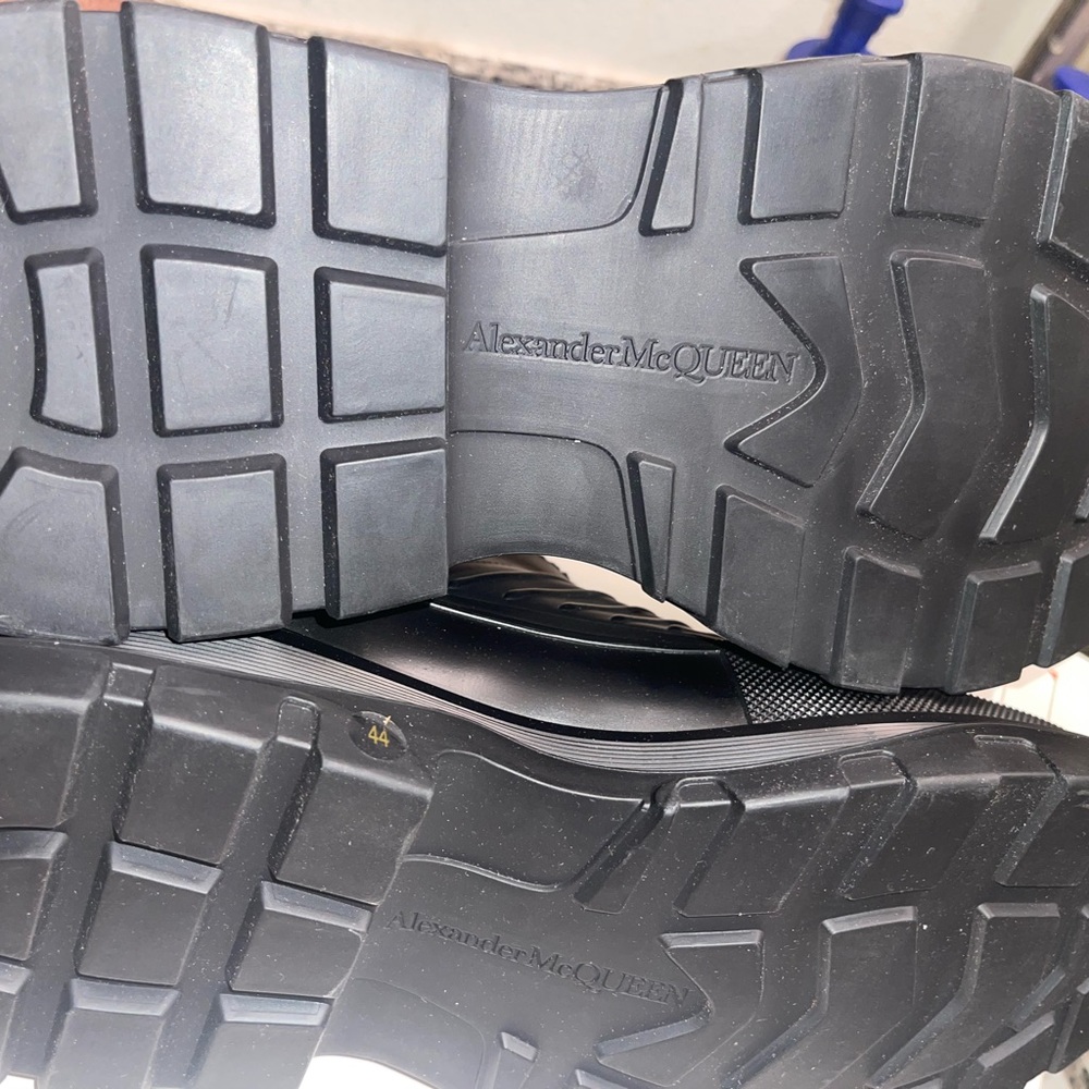 Alexander McQueen tread slick men sneakers - Picture 3 of 8